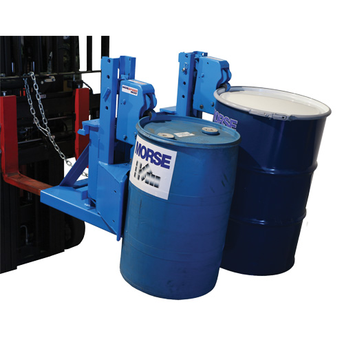 Manipulateur de barils MORSPEED 1500 pour chariot &eacute;l&eacute;vateur, Pour 55 gal. US (45 gal. imp.) Par Equipment
