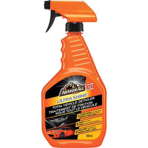 Traitement de finition pour tout le v&eacute;hicule Ultra Shine, 650 ml, Bouteille &agrave; g&acirc;chette Par Equipment