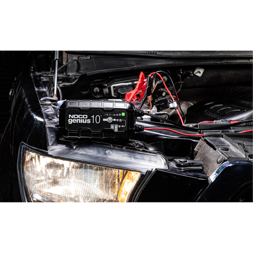 Chargeur de batterie 10 A Genius 10 Par Equipment