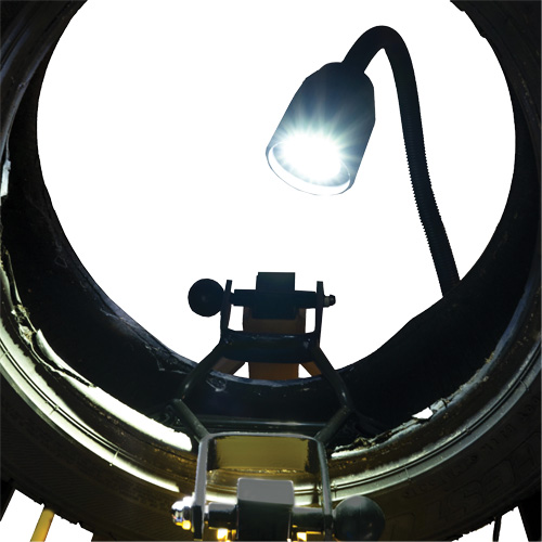 &eacute;carteur pneumatique pour pneus de camionnettes et de camions l&eacute;gers Par Equipment