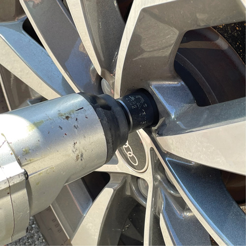 Emergency Lug Nut Remover Par Equipment