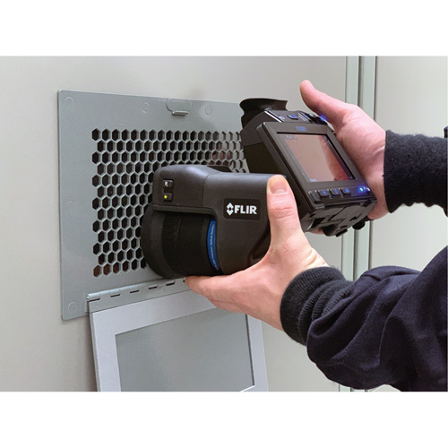 T1010 HD Thermal Imaging Camera with 28° Lens, 800 x 480 pixels, -40° - 650°C (-40° - 1202°F), 25 mK Par Equipment