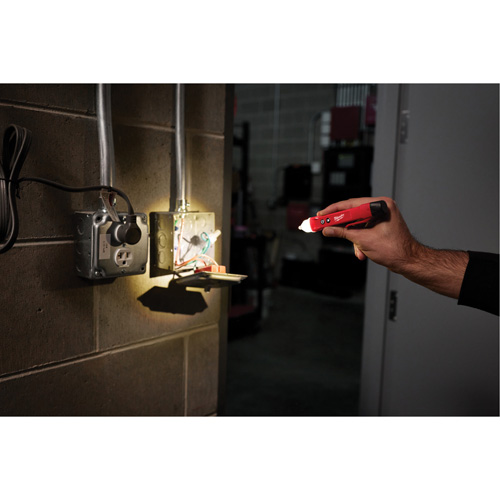 D&eacute;tecteur de tension sans contact avec DEL, 50 V - 1000 V, Alerte Affichage & son Par Equipment