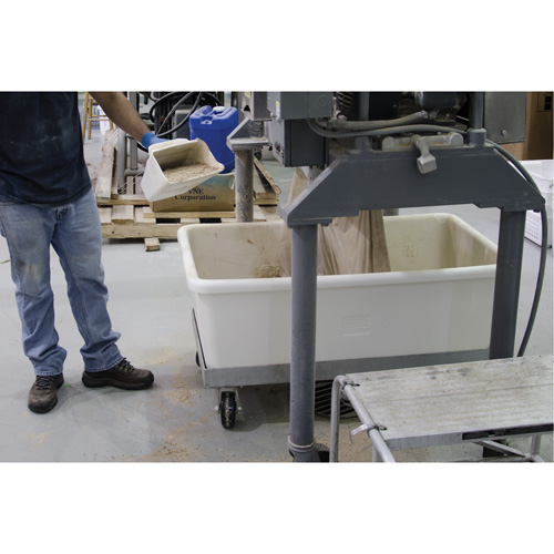 Mega Scoop, Plastic, Red, 128 oz. Par Equipment