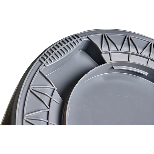 Grey Titan Garbage Container, Plastic, 20 US gal. Par Equipment