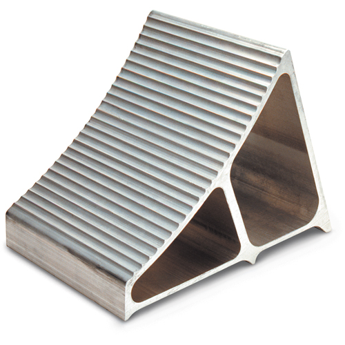 Aluminum Wheel Chocks, 7" W x 11-1/2" D x 8" H Par Equipment