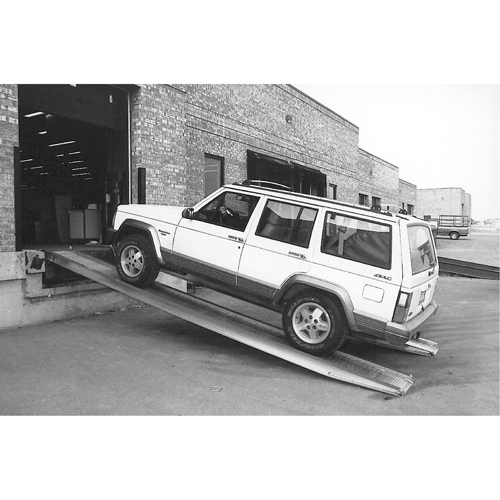 Aluminum Twin Ramps with Perforated Traction Grip Par Equipment