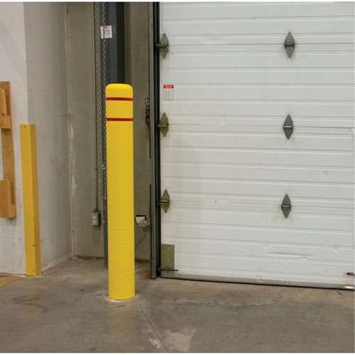 Capuchon en poly&eacute;thyl&egrave;ne pour borne de protection, 6-5/8" dia. x 52" l, Rouge/Jaune Par Equipment