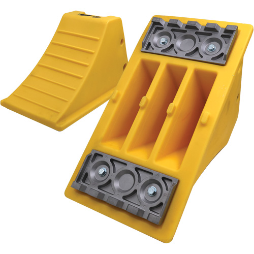 40 Ton Large Equipment Wheel Chock with Aluminum Cleats, Urethane, Yellow Par Equipment