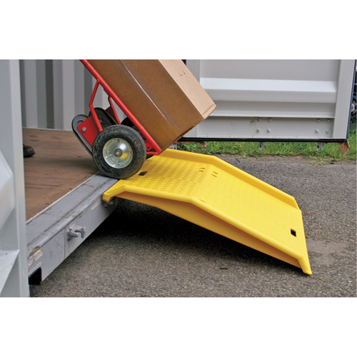Portable Poly Shipping Container Ramp, 750 lbs. Capacity, 35" W x 36" L Par Equipment
