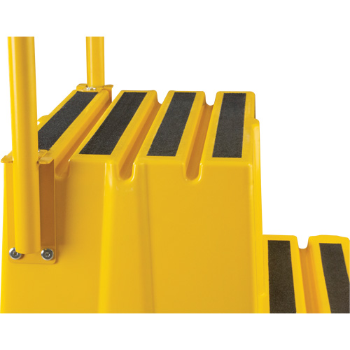 Industrial Step Stool, 4 Steps, 44" x 22-1/4" x 65-1/8" High Par Equipment