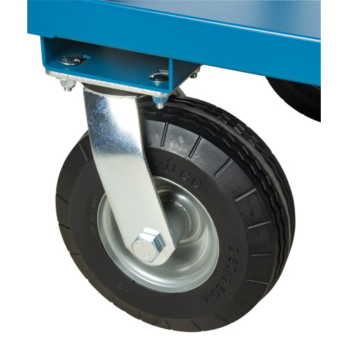  Chariot &agrave; tablettes pour l'ext&eacute;rieur, 2 Tiers, 24" la x 39" h x 39" p, Capacit&eacute; 1200 lb Par Equipment