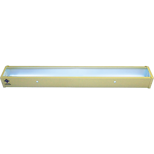 The Guardian&reg; Scatter-Free Glueboard Flytraps Par Equipment