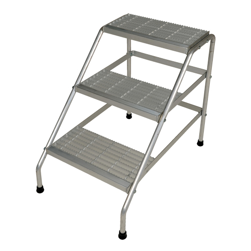 Aluminum Step Stand, 3 Steps, 34-9/16" x 22-13/16" x 30" High Par Equipment