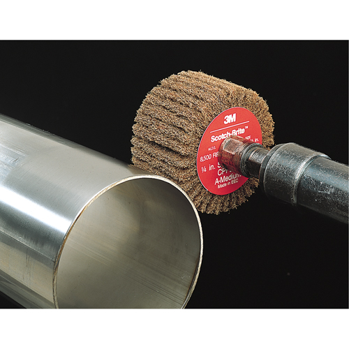 Brosses &agrave; lamelles Scotch-Brite, 2" dia. x 1" la, Arbre 1/4", Oxyde d'aluminium Par Equipment