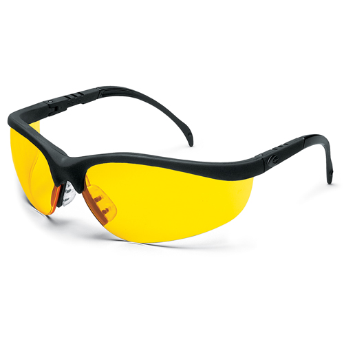Lunettes de s&eacute;curit&eacute; Klondike, Lentille Ambr&eacute;e, Anti-&eacute;gratignures, R&eacute;pond ou surpasse la norme CSA Z94.3 Par Equipment