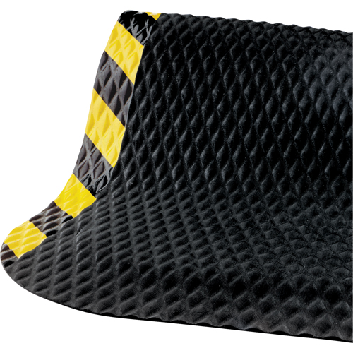 Hog Heaven No. 423 Mats, Diamond, 3' x 12' x 5/8", Black/Yellow, Nitrile Par Equipment