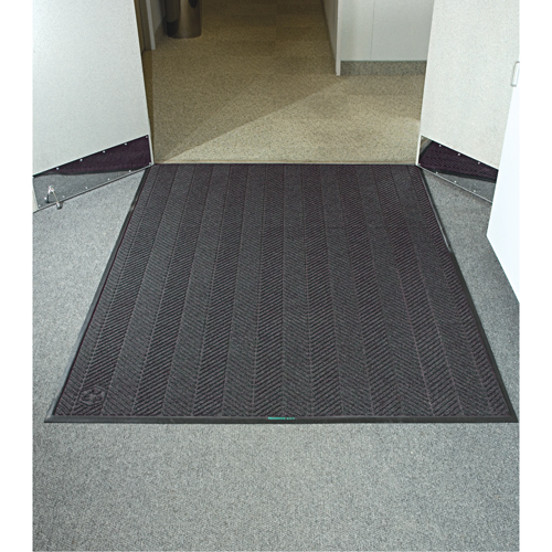 Waterhog&reg; Eco Elite Matting, Wiper/Scraper, 3' x 5' x 3/8", Grey Ash Par Equipment