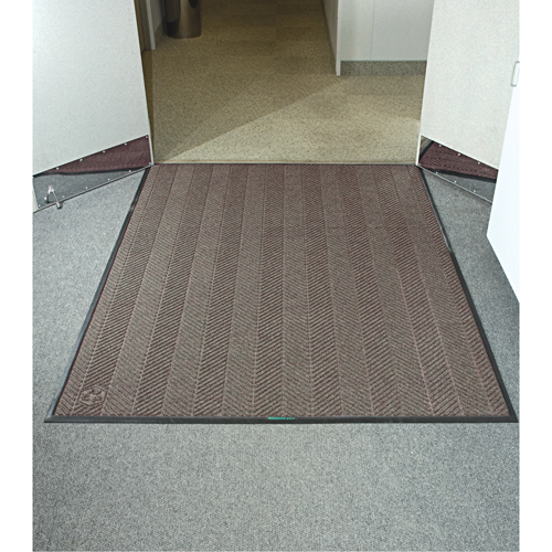 Waterhog&reg; Eco Elite Matting, Wiper/Scraper, 6' x 6' x 3/8", Chestnut Brown Par Equipment