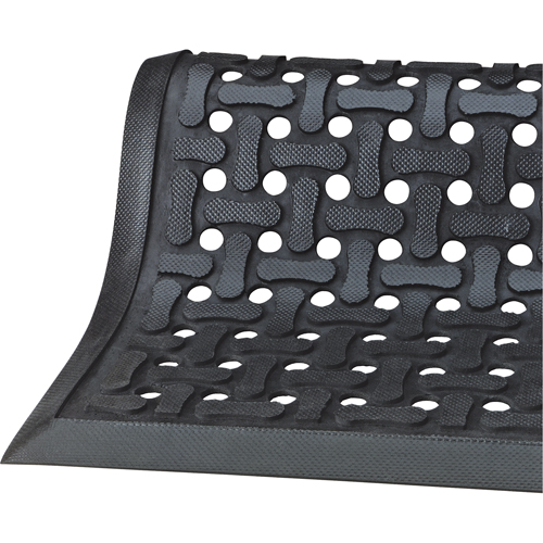 Comfort Flow Mats, Slotted, 2-83/100' x 9-1/12' x 3/8", Black, Nitrile Par Equipment