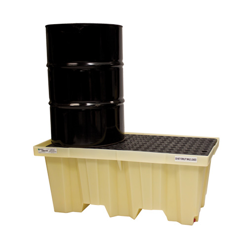 Palettes Poly-Spillpallet emboîtables sans drain pour 2 barils, Capacit&eacute; de d&eacute;versement 66 gal. US, 51" x 26" x 21" Par Equipment