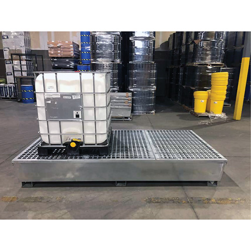 Ultra-Twin IBC Spill Pallet en acier, Capacit&eacute; de d&eacute;versement 370 gal. US, 103,8" x 26,8" x 51,1" Par Equipment