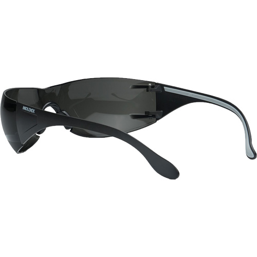 Lunettes de s&eacute;curit&eacute; Adapt Lite, Lentille Fum&eacute;e, Antibu&eacute;e/Anti-&eacute;gratignures, ANSI Z87+/R&eacute;pond ou surpasse la norme CSA Z94.3 Par Equipment