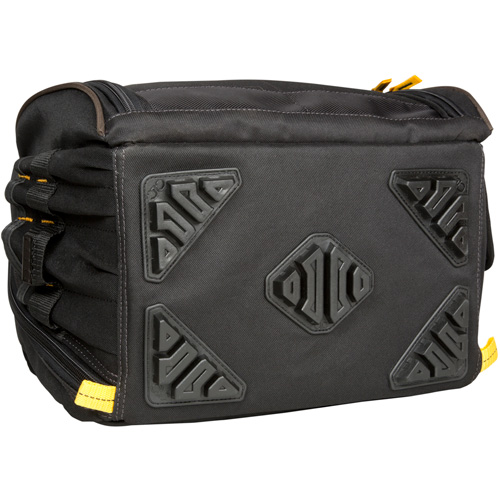 Sacs &agrave; dos pour outils Techgear &agrave; 53 pochettes, 16" lo x 13-1/4" la, Noir, Polyester Par Equipment