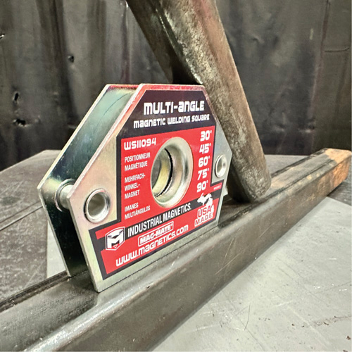 Magnetic Welding Squares, 4-3/8" L x 3/4" W x 3" H, 55 lbs. Par Equipment
