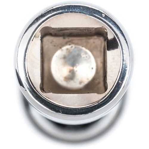 Douille magn&eacute;tique pivotante &agrave; six pans pour bougie d'allumage  Par Equipment