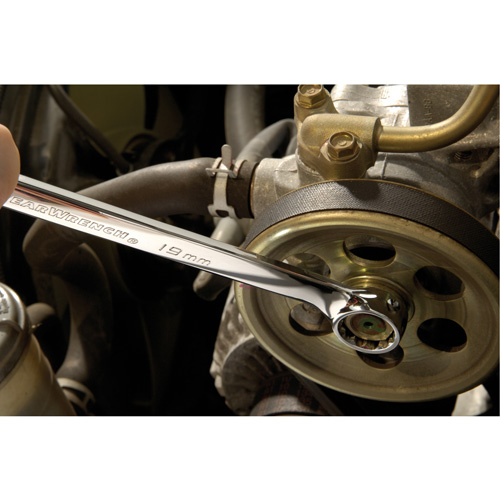 Jeu d'outils pour m&eacute;caniciens &agrave; 6 et 12 pans standards et profonds de 1/4", 3/8" et 1/2" SAE/m&eacute;triques Par Equipment