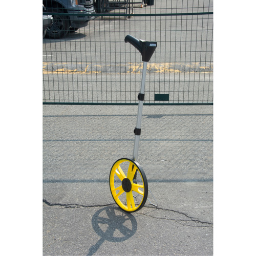 Digital Distance Measuring Wheel, 12.5"/31.8 cm, 99999.9 m Range, Feet/Metres Par Equipment