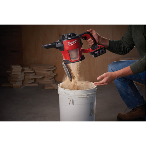 M18 Compact Vacuum (Tool Only), 18 V, 0.3 gal. Capacity Par Equipment