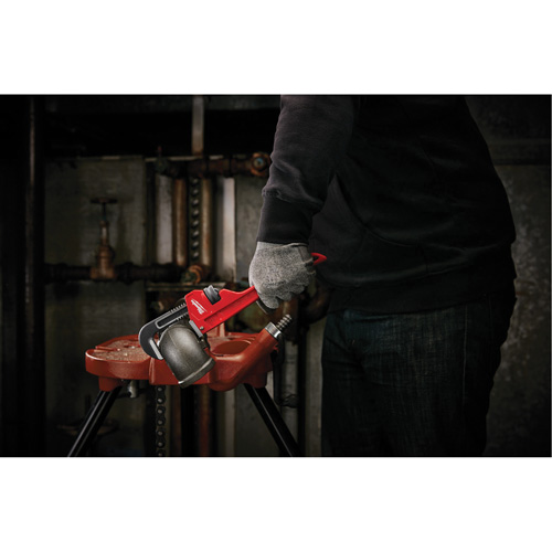 Cl&eacute; &agrave; tuyau, Cap des m&acirc;choires 1-1/2", Longueur 10", Fini Rev&ecirc;tement en poudre, Prise Ergonomique Par Equipment