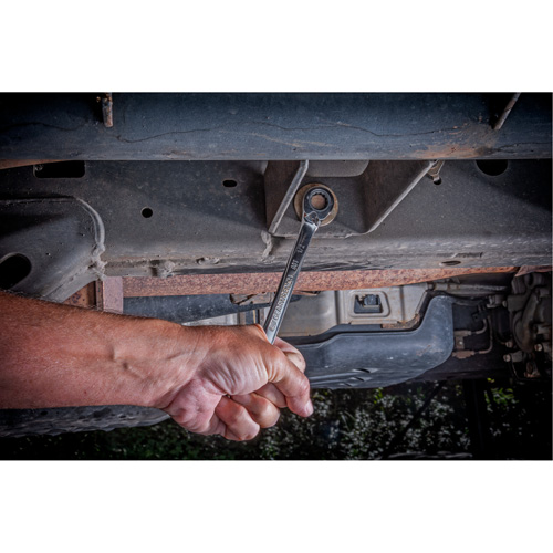 90-Tooth Reversible Ratcheting Wrench, 12 Point, 1/2", Chrome/Polished Finish Par Equipment