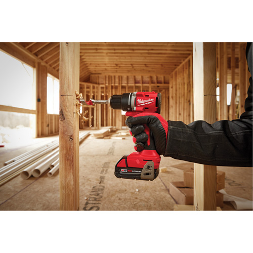 Perceuse/visseuse compacte sans balai M18 (outil seulement), Lithium-ion, 18 V, Mandrin 1/2", Couple 550 lb-po Par Equipment