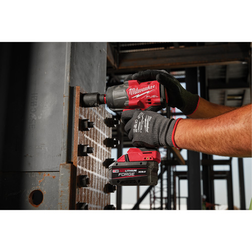M18 Fuel 1/2" High Torque Impact Wrench with Friction Ring, 18 V, 1/2" Socket Par Equipment