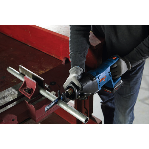D-Handle Reciprocating Saw (Tool Only), 18 V, Lithium-Ion Battery, 2700 SPM Par Equipment