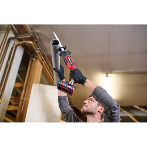 Scie alternative compacte &agrave; une main sans fil (outil seulement), 18 V, Lithium-ion Bloc-pile, 0-3000 coups/min Par Equipment