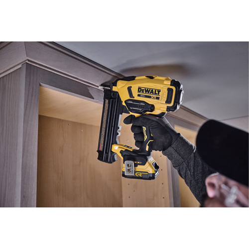 Cloueuse de finition sans fil cal 18 XR, 20 V, Lithium-ion Par Equipment