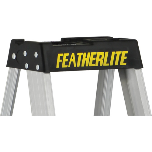 Escabeaux industriels extra robustes, 2', Aluminium, Capacit&eacute; 300 lb, Type 1A Par Equipment