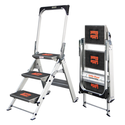 Safety Stepladder with Bar & Tray, 2.2', Aluminum, 300 lbs. Capacity, Type 1A Par Equipment