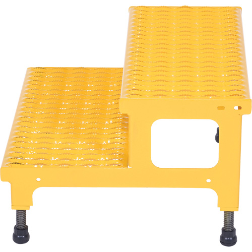 Plate-forme ajustable Step-Mate, 2 marche(s), 23-13/16" la x 22-7/8" lo x 15-1/4" h, Capacit&eacute; 500 lb Par Equipment