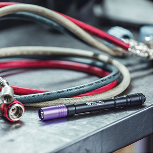 Lampe stylo UV avec port de recharge micro USB Stylus Pro, DEL, Corps en Aluminium, piles Rechargeable, Compris Par Equipment