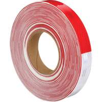 Ruban de masquage Diamond Grade de 3M, 1" la x 150' lo, Rouge & blanc Par Equipment