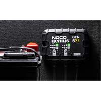 Chargeur de batterie embarqu&eacute; &agrave; 2 sorties de 10 amp&egrave;res Gen5X2 Genius Par Equipment