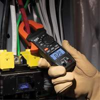 Trousse dessai &eacute;lectrique avec pince-m&egrave;tre Par Equipment