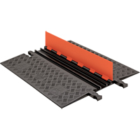 Protecteur de c&acirc;ble ADA/DDA &agrave; profil bas Guard Dog, 3 canaux, 36" lo x 30,3" la x 1,25" h Par Equipment