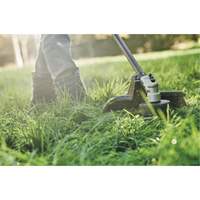 Max* Cordless Brushless Attachment-Capable String Trimmer, 17", Battery Powered, 60 V Par Equipment