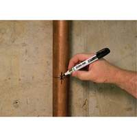 Dura-Ink&reg; 80 Permanent Marker, Black, Medium Tip Par Equipment